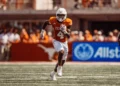  Texas RB CJ Baxter Plans to Enter the Transfer Portal