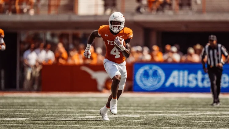 Texas RB CJ Baxter, QB Owens Plan to Enter the Transfer Portal