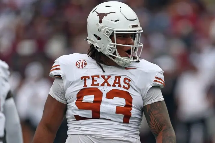 DT Hero Kanu decides against NFL Draft, instead returning to Texas