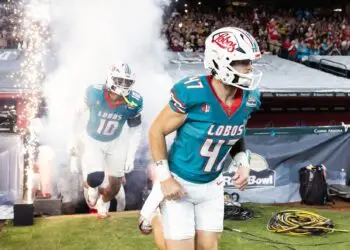 Former New Mexico Longsnapper Trey DuBuc commits to Texas