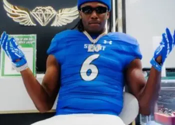 Class of 2027 EDGE Cameron Hall Commits to Texas