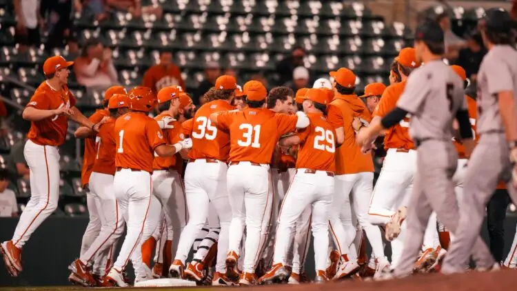 No. 3 Baseball run rules Lamar with 14-4 win