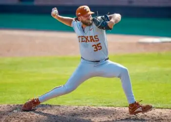 No. 2 Texas Takes Series at No. 5 Auburn, Clinches First Road Series Win Over Top-5 Team in Five Years