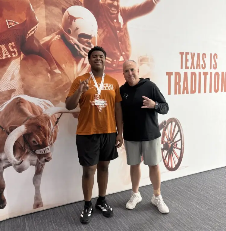 2027 OL Keyon Hemphill-Woods commits to Texas