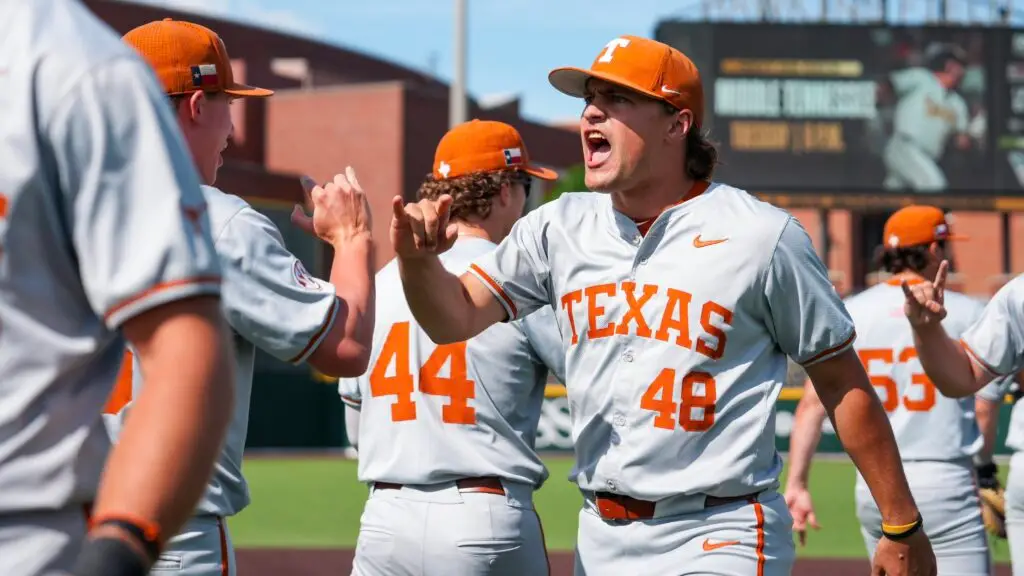 Longhorns Grind Out Road Series Win in Nashville, Improve to 13-7 in SEC Play