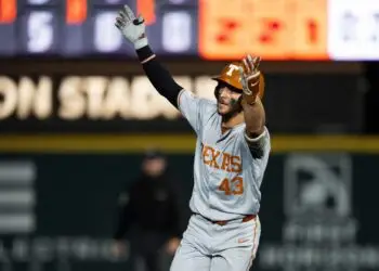 Aiden Robbins Named SEC Newcomer of the Year After Standout Season
