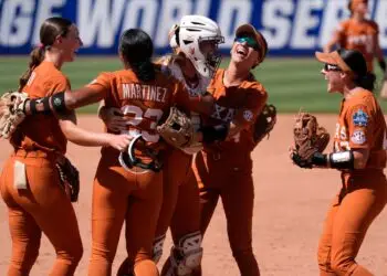 No. 3 Texas vs. No. 6 Texas Tech: WCWS National Championship Preview