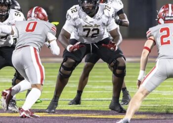 Longhorns Land Commitment From 4-Star OL Brian Swanson