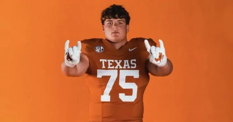 Texas Lands Versatile 2027 Offensive Lineman Lucas Rhoa