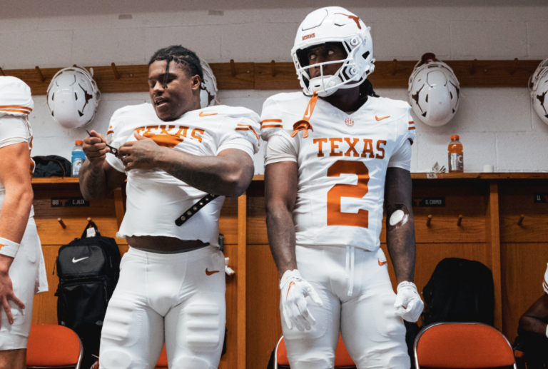 Live Notes from No. 1 Texas vs No. 14 Tennessee