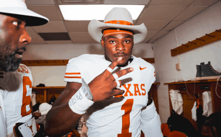 Colin Simmons, Longhorns Defense Lead No. 1 Texas to 20-17 Victory Over No. 14 Tennessee