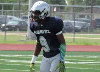 Texas offers Manvel blue chip