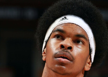 Where will 5-star big man Jarrett Allen play college basketball?