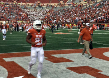 Game photos from Texas vs. Oklahoma State