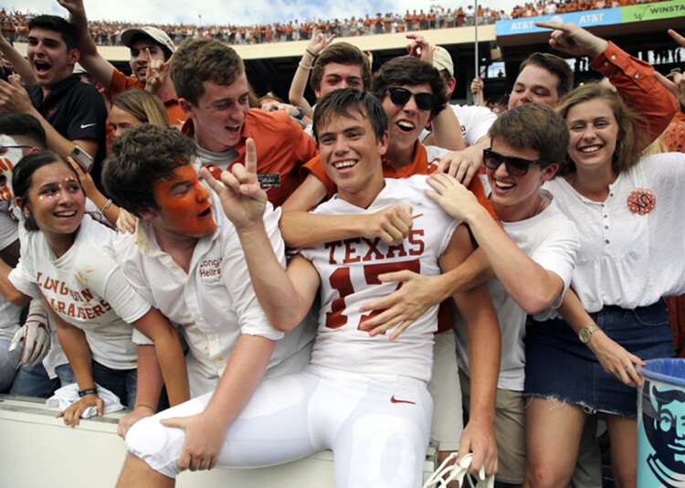 Longhorns surge in AP, Coaches Polls