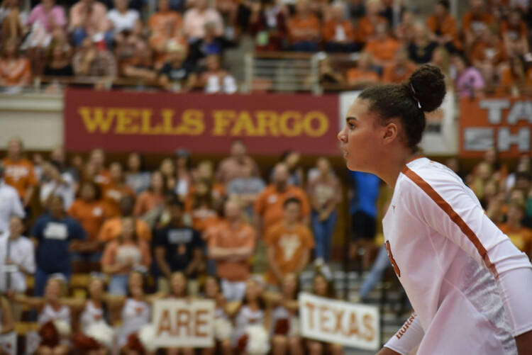 Point Texas: Longhorns sweep the Cyclones on the 40 Acres