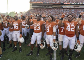 #9 Longhorns survive Baylor scare, win 23-17