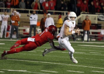 Longhorns survive 4th quarter comeback by Red Raiders, escape with 41-34 win