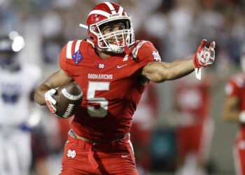 Commitment Spotlight: Bru McCoy