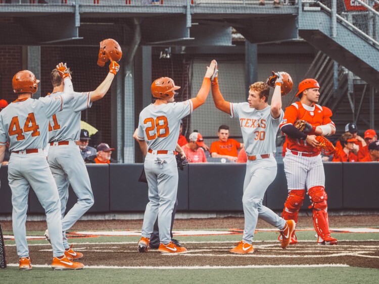 Texas comes up just short against Louisiana, drops Game Three 8-6