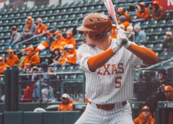 Tate Shaw Saves Sweep of Xavier with Walk-off