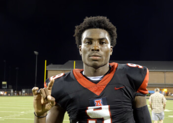 Talking Texas with Troy Omeire after flip from Texas A&M