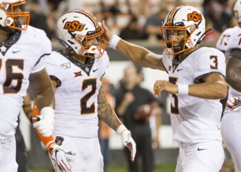 Oklahoma State’s Spencer Sanders wants to prove the Texas Longhorns wrong