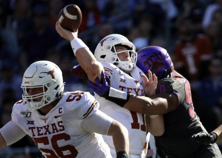 Ehlinger throws 4 INTs, Horned Frogs down Longhorns 37-27