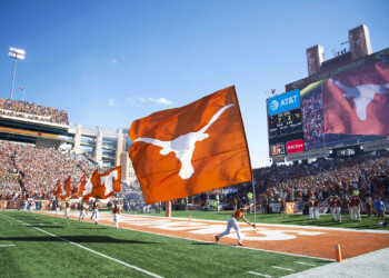 Valero Alamo Bowl Game Day: Texas Longhorns vs #11 Utah Utes