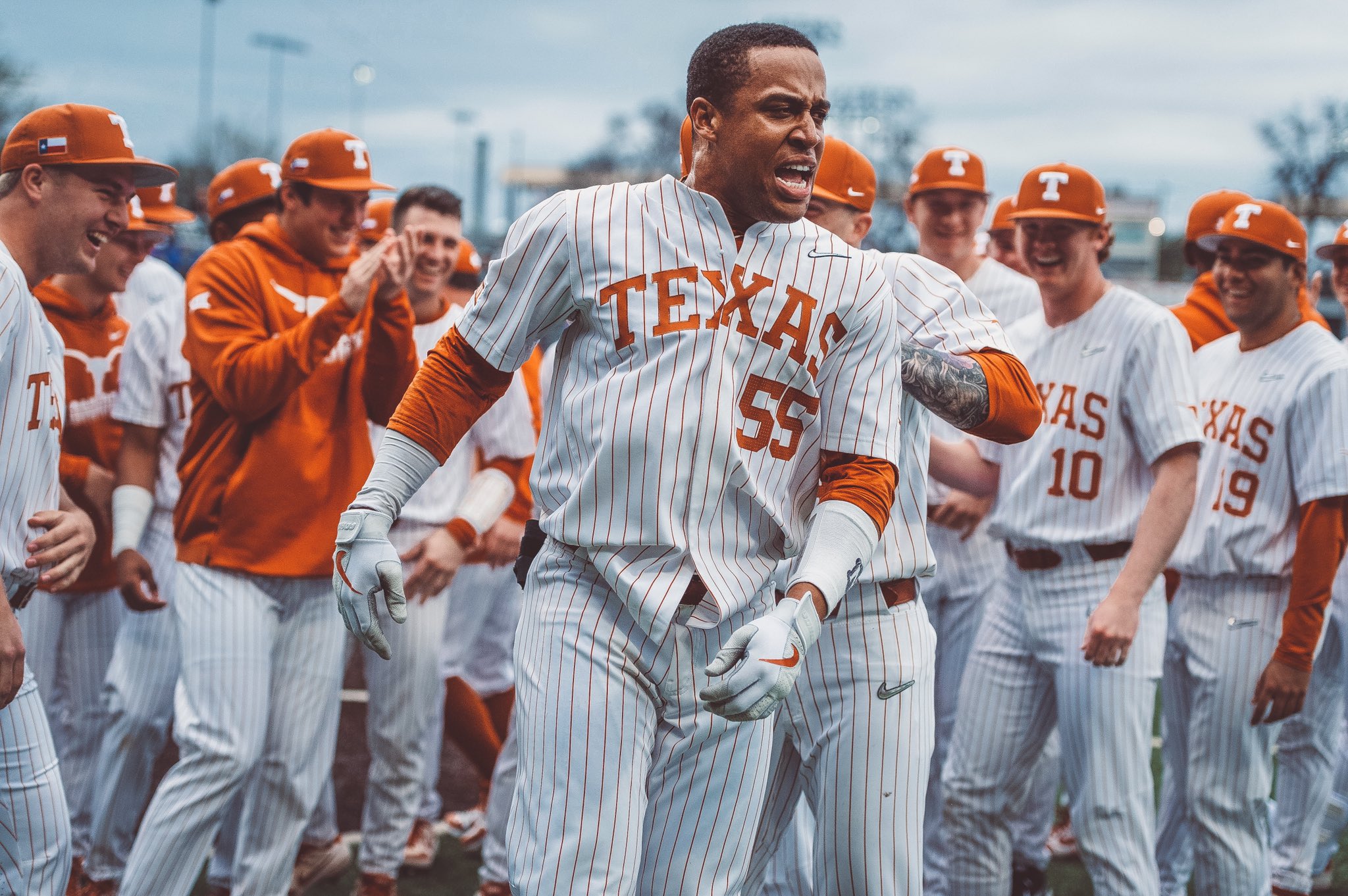 Horns Complete Series Sweep of Boise State in Walkoff Fashion, 7-5