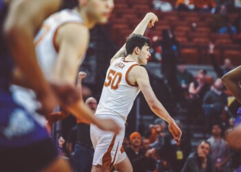 Texas gets back in win column with 70-56 victory over TCU
