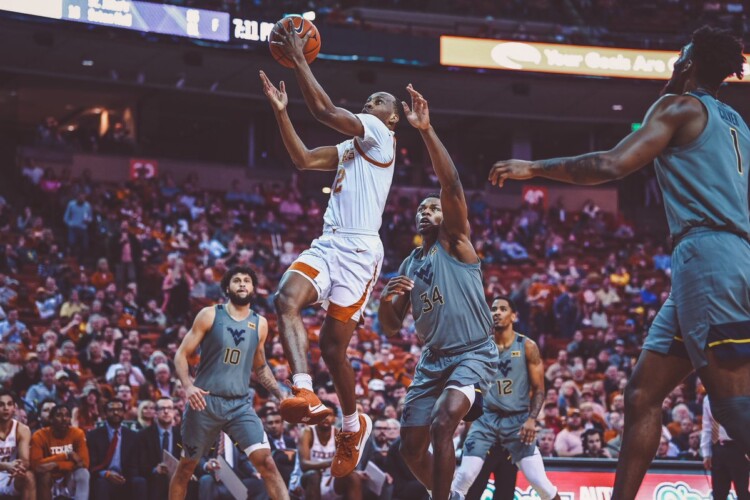 Texas rolls to 3rd straight victory with upset win over West Virginia