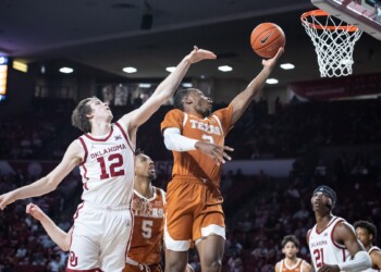 Coleman’s heroics give Texas 5th straight victory