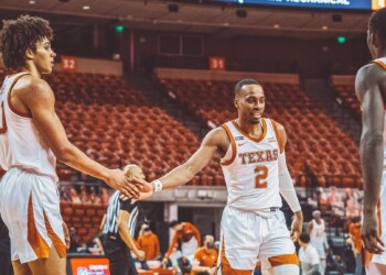 Texas improves to 3-0 in Big 12 play with 78-72 win over Iowa State