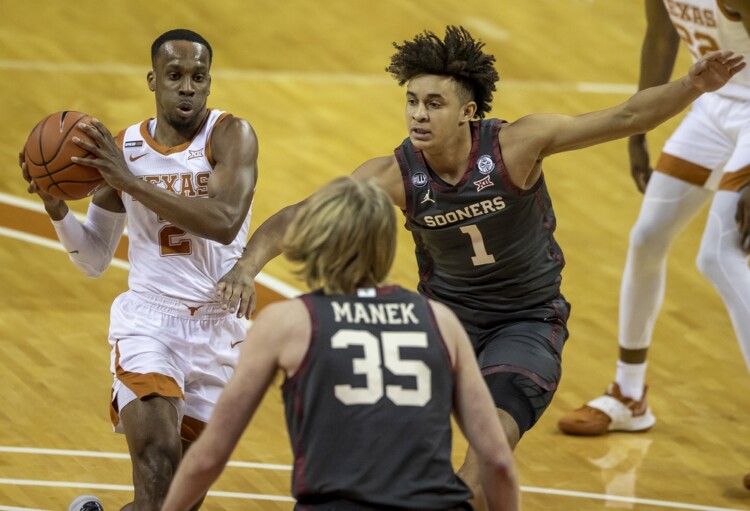 Shorthanded Texas falls to Oklahoma, 80-79