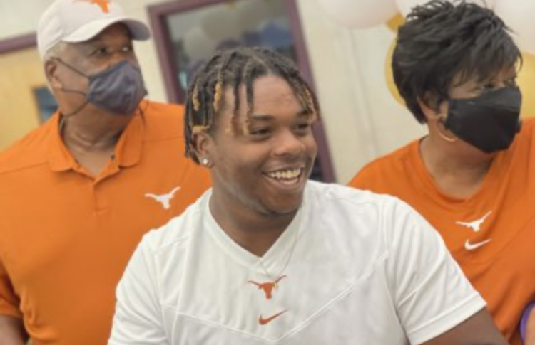 Longhorns land 2022 4-Star D-Linemen JaRay Bledsoe & J’Mond Tapp