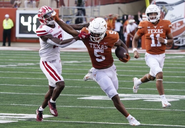 Hudson Card, Bijan Robinson lead Longhorns to 38-18 win over No. 23 Louisiana