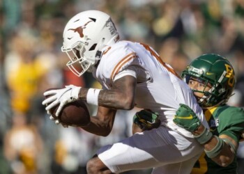 Quick Thoughts and Takeaways: For the third straight game, Texas is unable to hold a second half lead