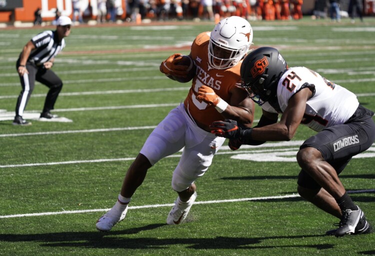 Oklahoma State tops Texas 32-24