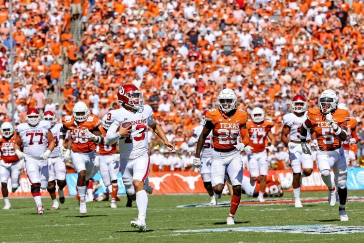 No. 21 Longhorns relinquish big lead in Red River game, lose 55-48 to No. 6 Oklahoma