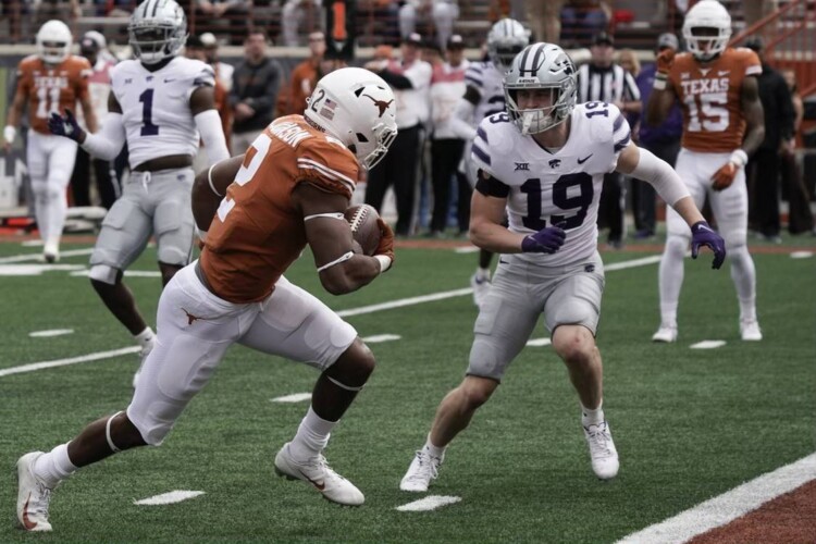 Thoughts and Takeaways: Roschon Johnson carries Texas to victory in season finale