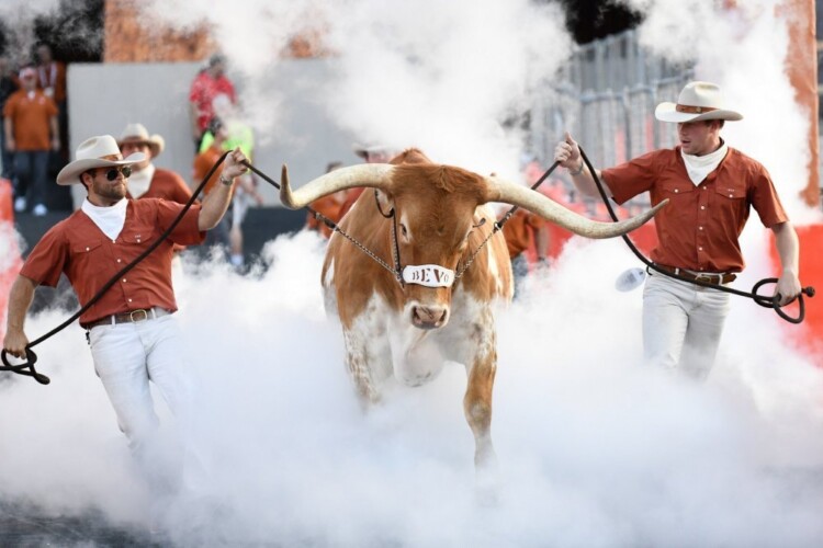 Staff Predictions: Texas vs. Iowa State