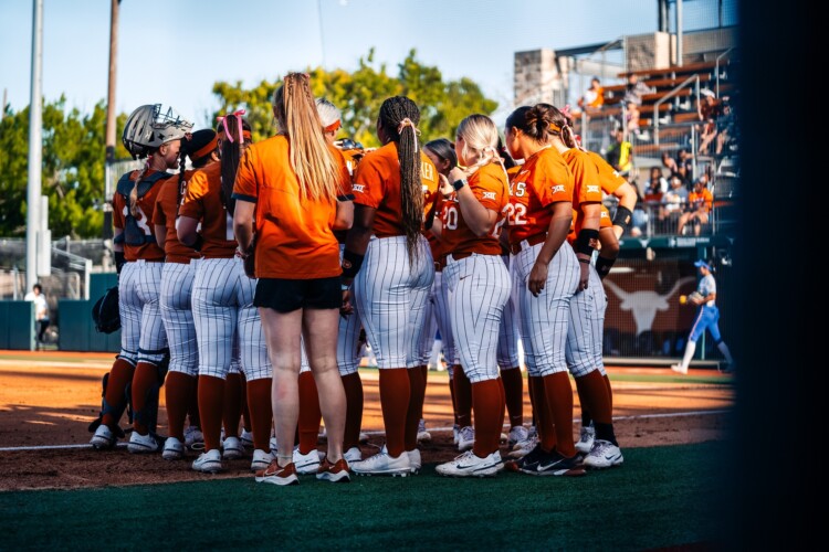 No. 15 Longhorns earn 9th run-rule victory of the season in 14-4 romp over UT Arlington