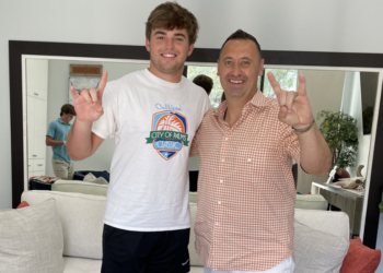 Longhorns land commitment from 2023 3-star tight end Will Randle