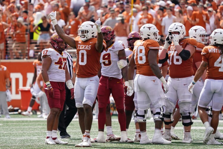 Longhorns survive the Cyclones, extend winning streak with a 24-21 victory